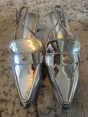 Metallic Silver Pointed-Toe Slingback Heels - Women's